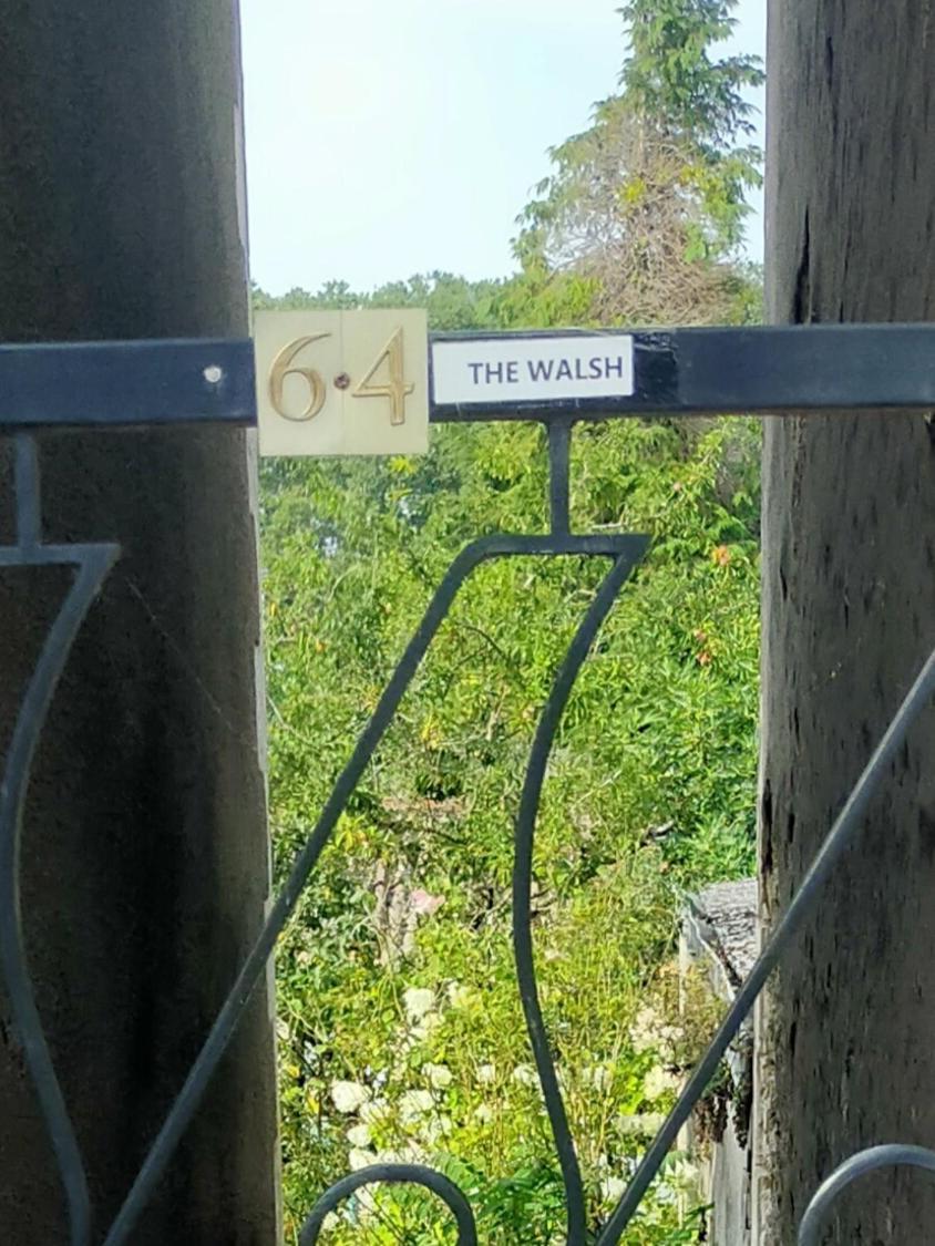 The Walsh Apartment Bourges Bagian luar foto